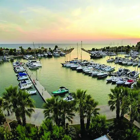 Mira Forest Residences Παραλία Σάνη