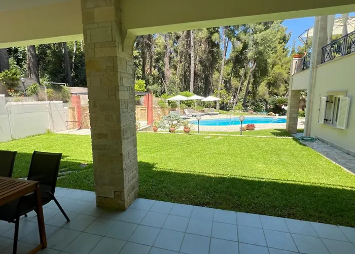 Prázdninový dům Mira Forest Residences *