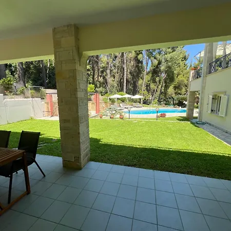Prázdninový dům Mira Forest Residences *